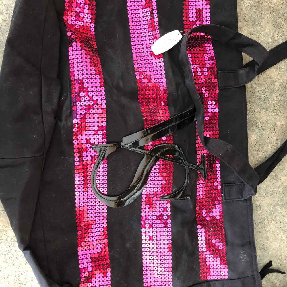 Victoria secret bag.